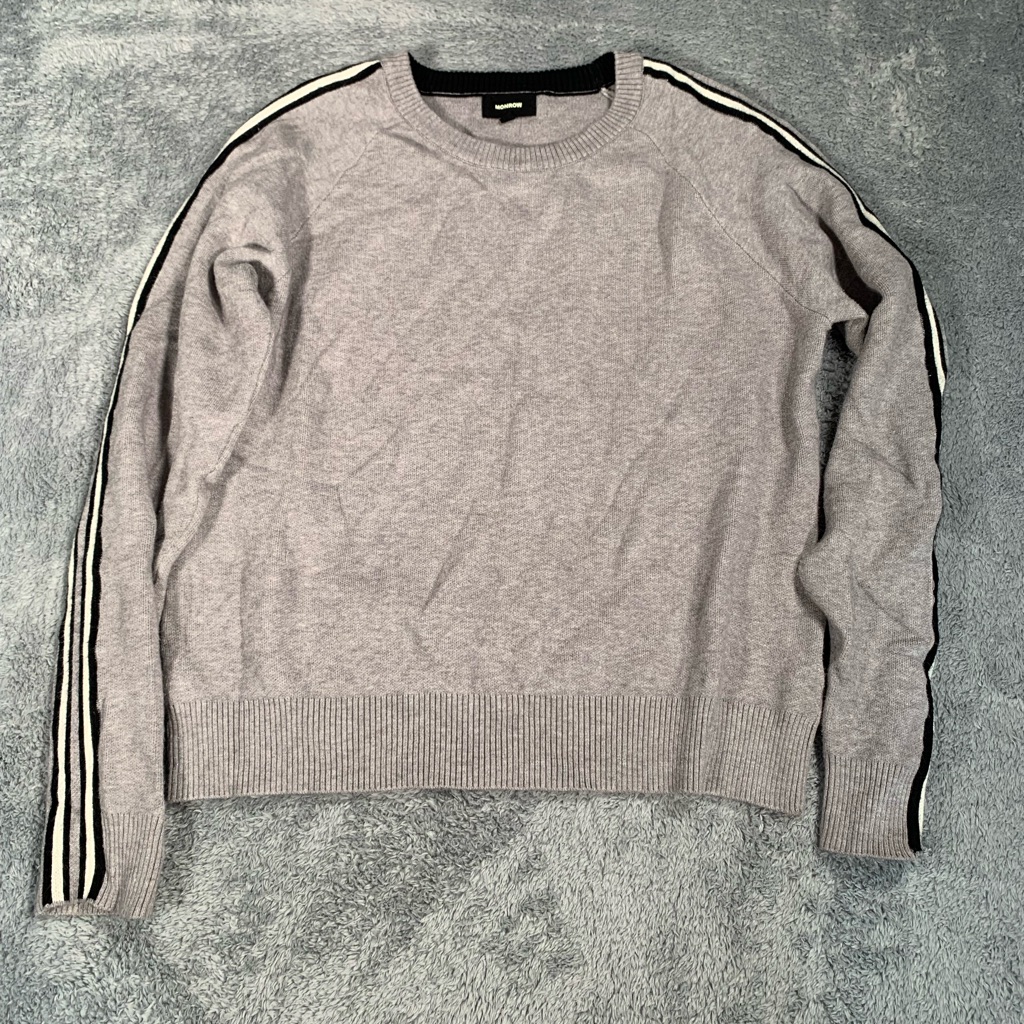 Monrow Light Gray Crewneck Sweater With Black Stripe